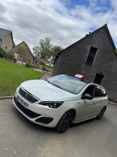 RG Taxi Rennes – Transport confortable vers hôtels et gares de Rennes